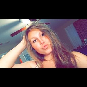 Meet your Posher, Hailey